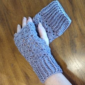 Fingerless gloves
